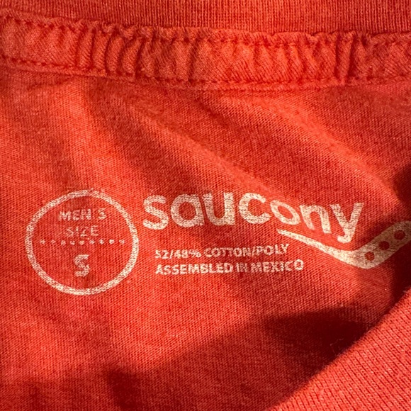 Saucony Classic Red Short Sleeve Tee - Picture 2 of 3